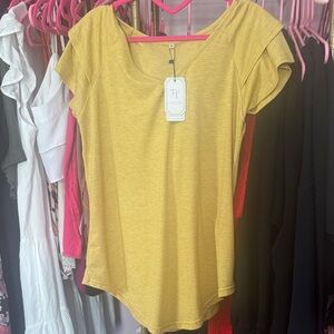 Elegant Yellow Short Sleeve Top